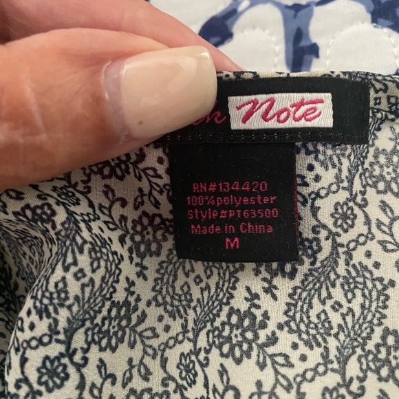 Elegant Blue and Brown Patterned Blouse - Picture 13 of 14